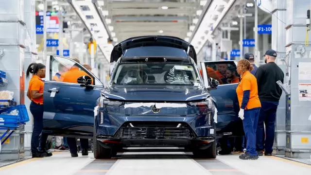 Volvo to Build New Hybrid SUV in South Carolina Plant