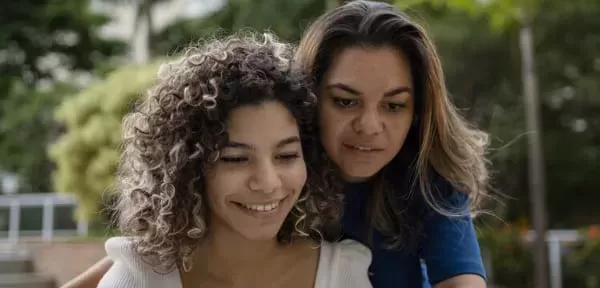Helping Your Child Navigate the College Admissions Timeline: A Guide for Parents